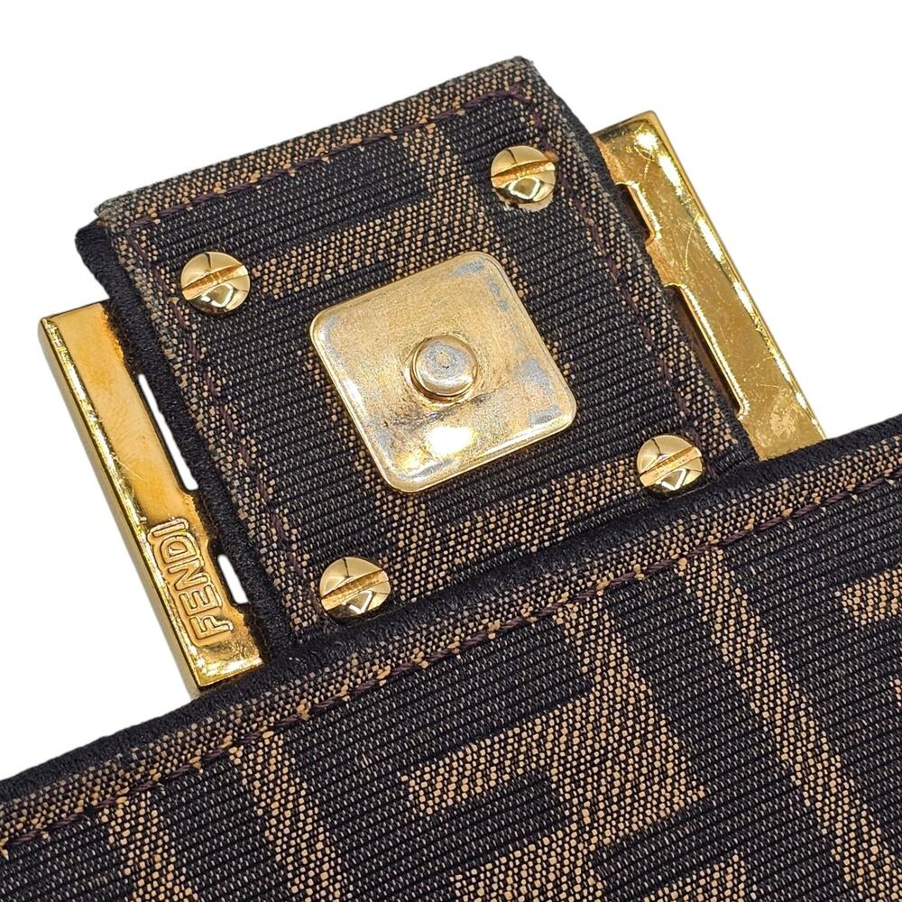 Fendi Baguette Brown FF Jacquard Shoulder Bag Gold FF Clasp - Preowned - Picture 16 of 16